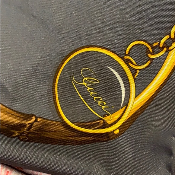 Scarf - Picture 5 of 6